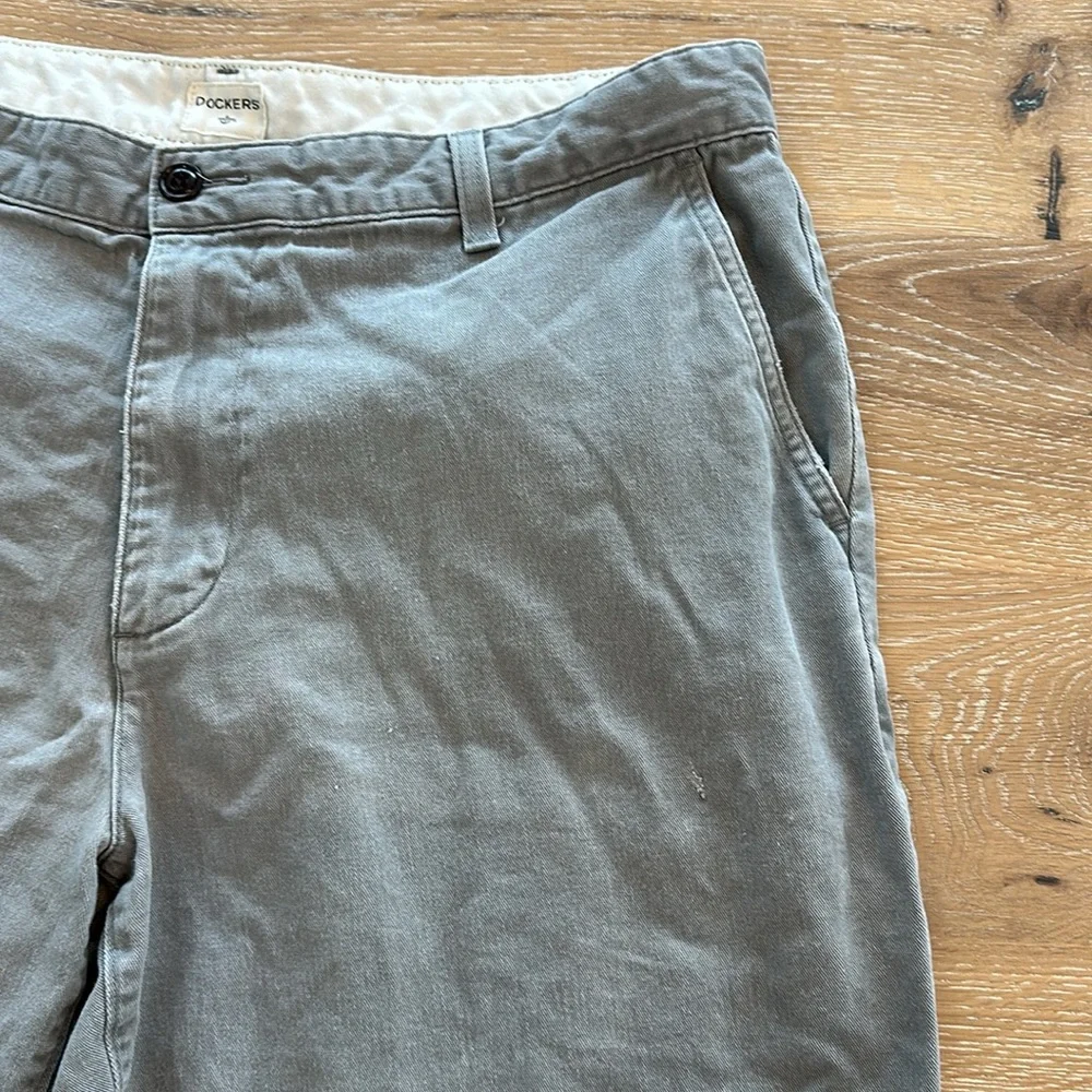 Dockers Men’s Short - Picture 5 of 11